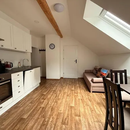 Vapenna Semesterbostad Jeseník